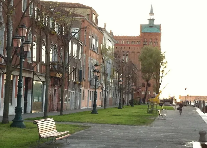 Venice Home Отель типа 